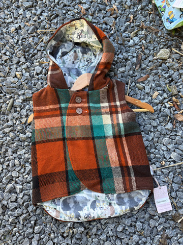 Size 4 Brown tartan with woodland