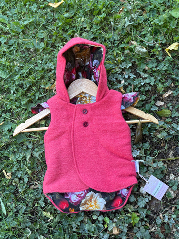 Size 00 Coral red with dark floral and frills